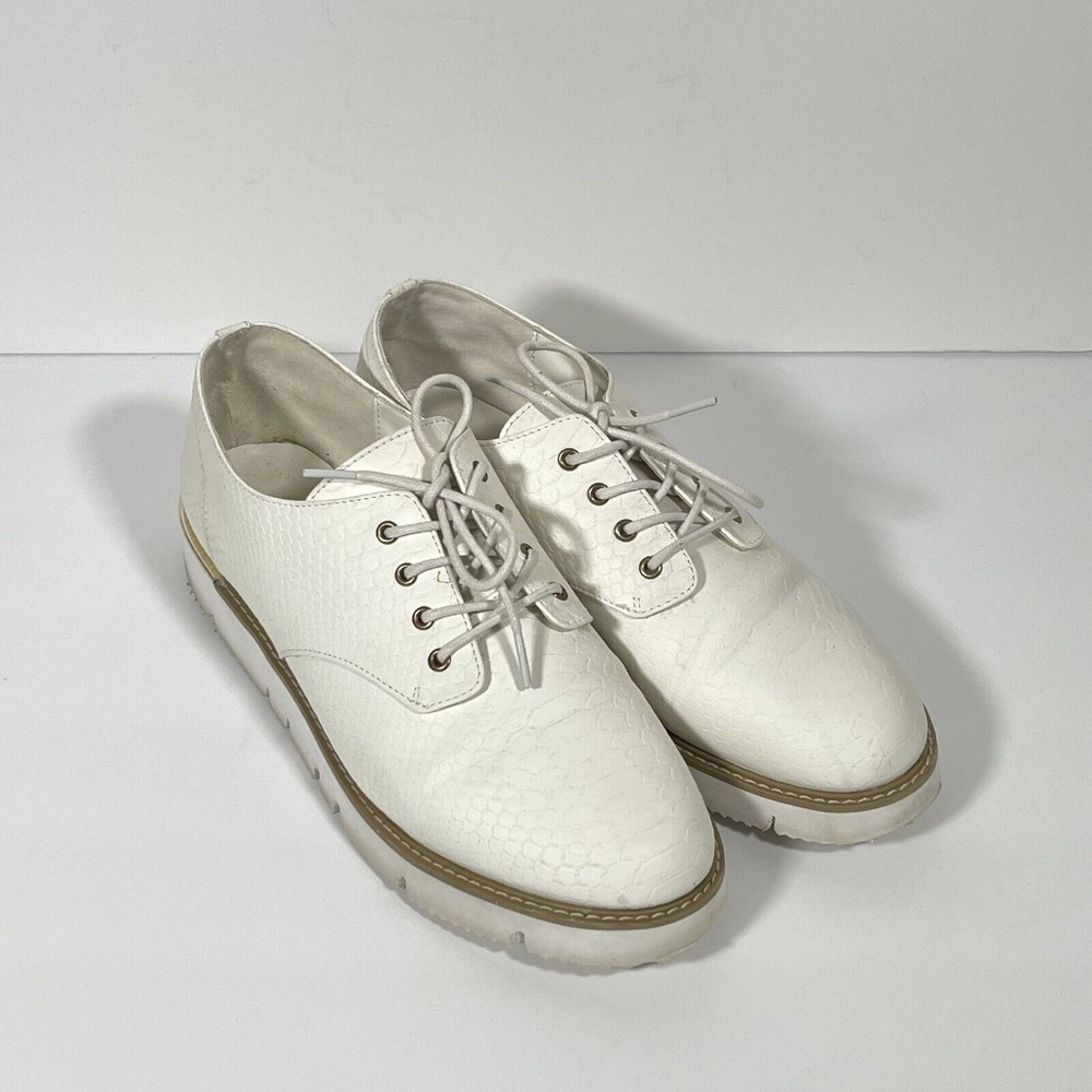 JustFab Brielle Bone White Faux Leather Lace Up Platform Loafer Women Size 10